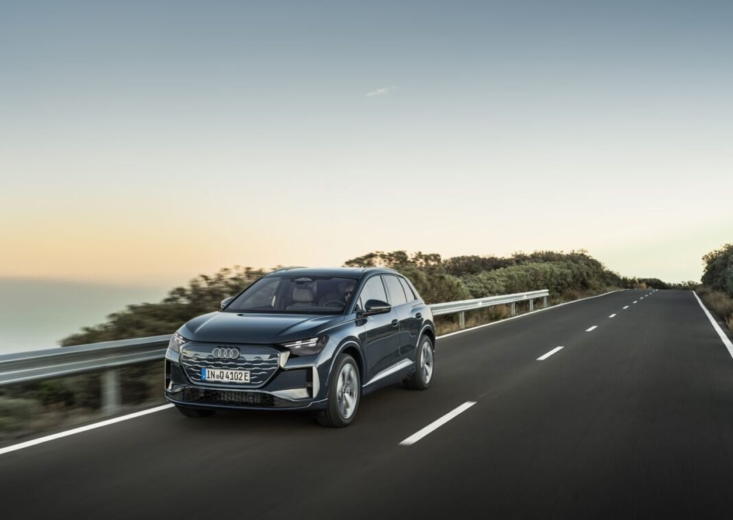 The right car for any situation: the Audi Q4 e-tron takes to the streets