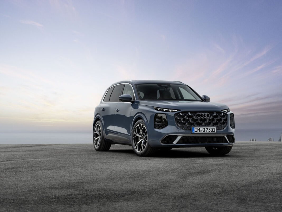 Third generation of the successful SUV: new Audi Q7 combines versatility and performance